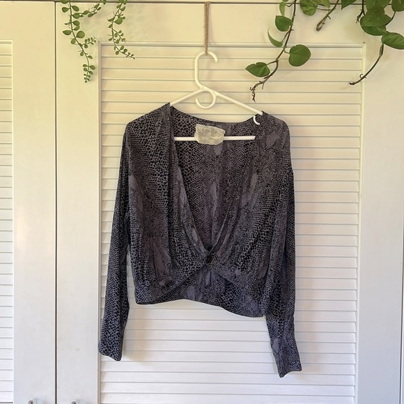 Acacia π Cupro long sleeve top S - Picture 2 of 6